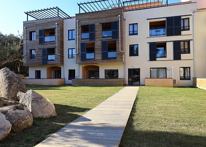 Le Loria - T3 Vue Avec Piscine * Pianottoli-Caldarello (Corsica)