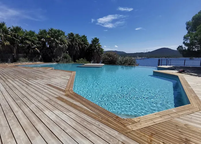Le Loria - T3 Vue Avec Piscine *