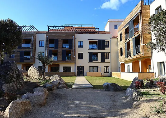 Le Loria - T3 Vue Avec Piscine * Pianottoli-Caldarello (Corsica)