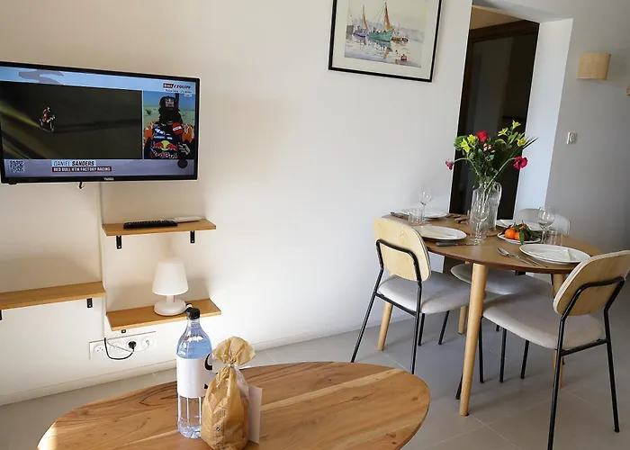 Appt T2 Vue Avec Piscine * Pianottoli-Caldarello (Corsica)